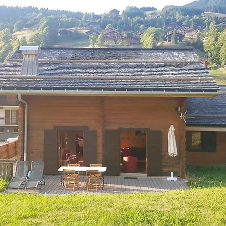 Chalet Aux Pieds Et Randonnees *