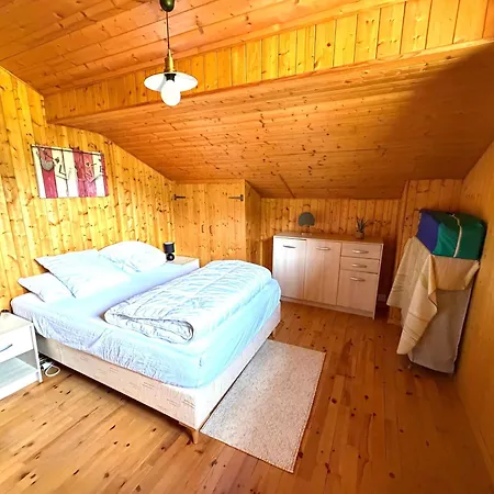 Aux Pieds Et Randonnees Chalet